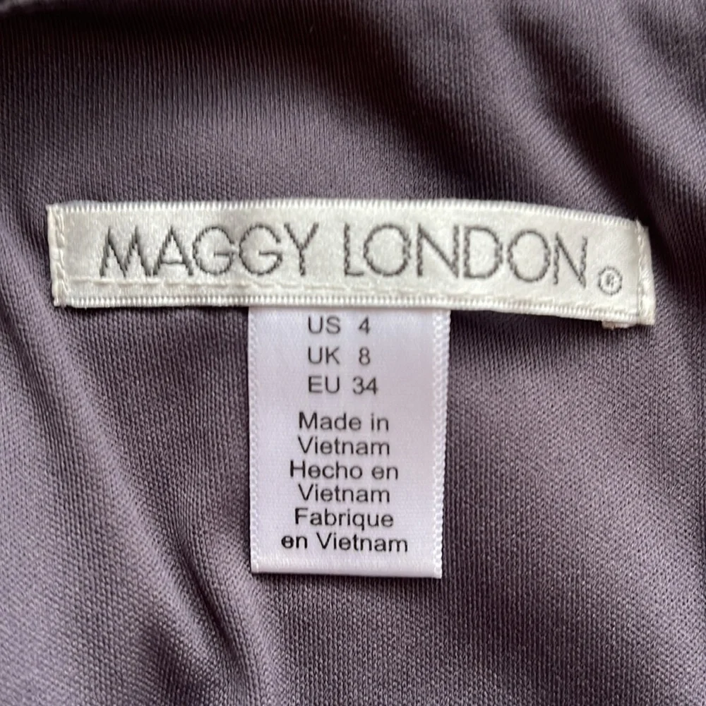 Maggie London - Size 4 - Mid Knee Dress - Picture 2 of 2